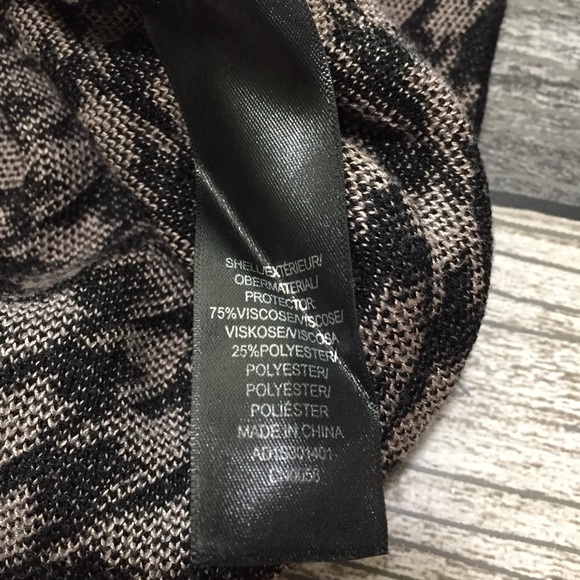 Adrianna Papell Houndstooth Sweater Women’s L Beige Black One Button Pockets - Picture 6 of 9